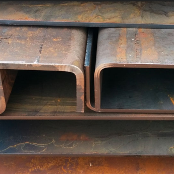 Швеллер стальной гнутый равнополочный 160х60х6 мм Ст3сп ГОСТ 8278-83 в наличии в Челябинске