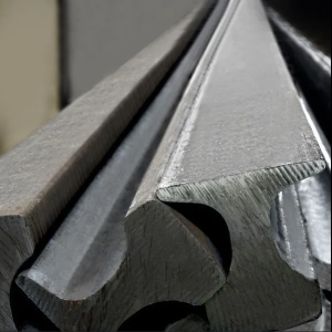 Рельс крановый КР80 130х12000 мм 76,2 см2 высокоуглеродистая сталь К63 ГОСТ 4121-96 в наличии в Челябинске